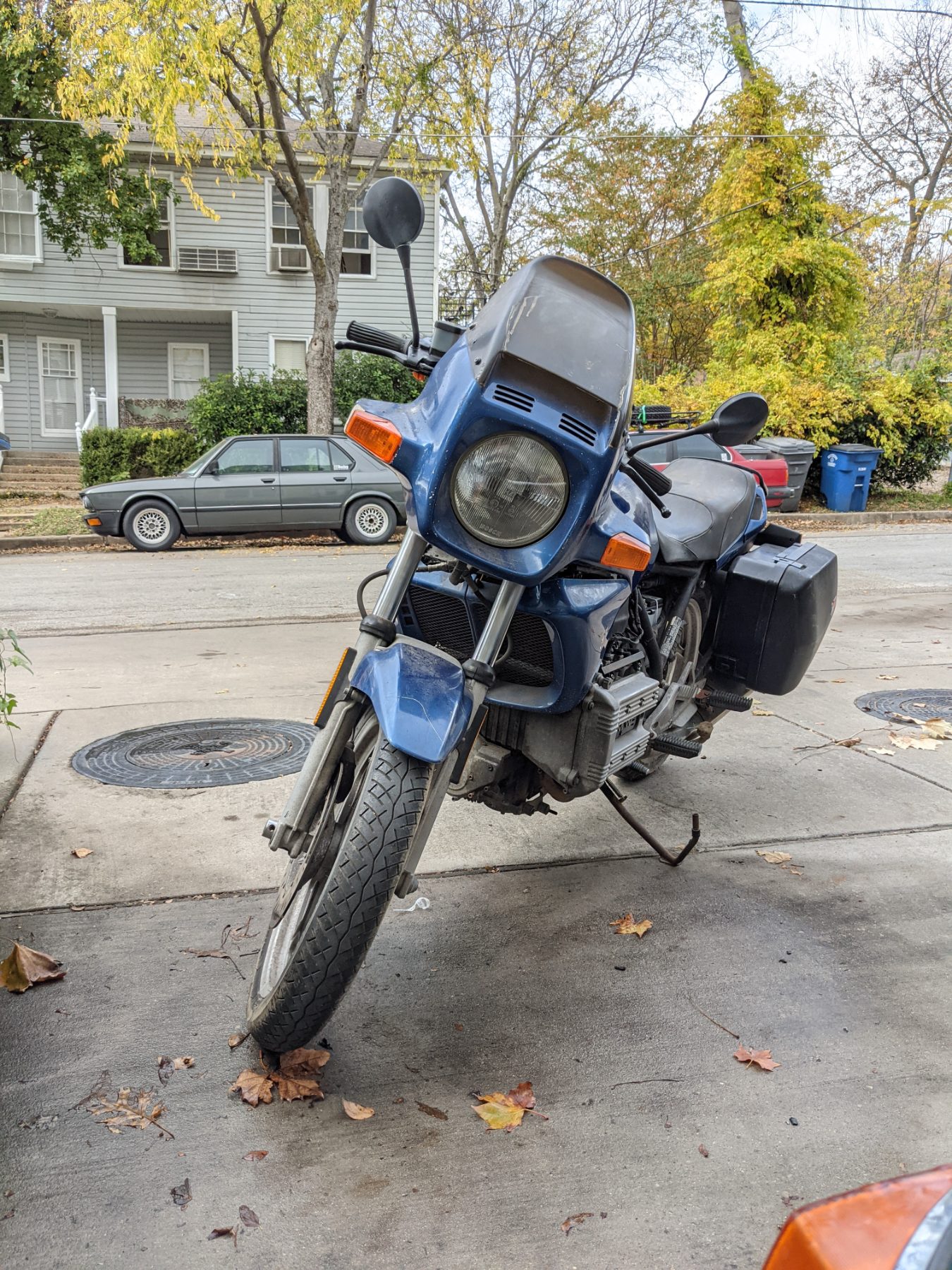 Stock K75, front three-quarter